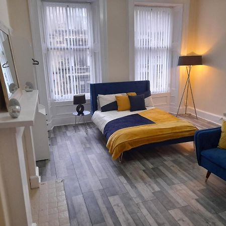 Traditional West End Glasgow Apartamento Exterior foto