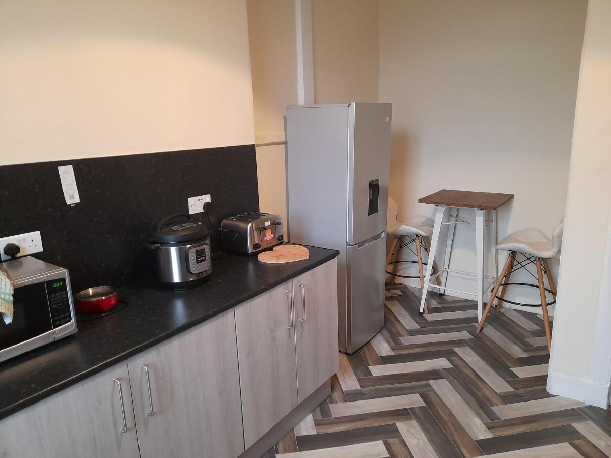 Traditional West End Glasgow Apartamento Exterior foto